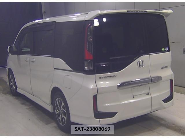 Honda e 2019-08 8650606-1