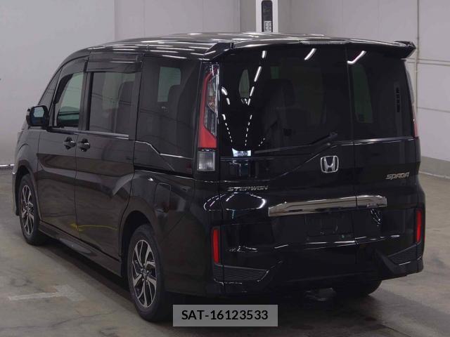 Honda e 2017-11 8650638-1