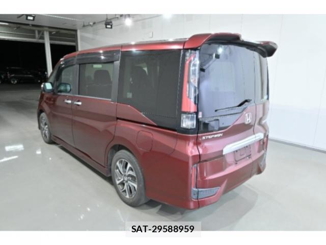 Honda e 2015-09 8650643-1