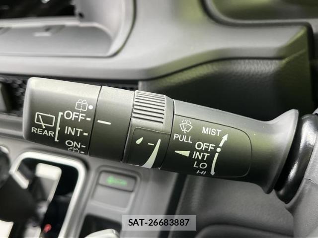 Honda e 2026-06 8653645-11