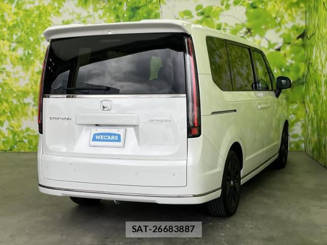 Honda e 2026-06 8653645-2