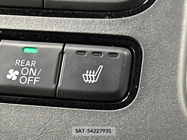 Honda e 2023-10 8647285-5