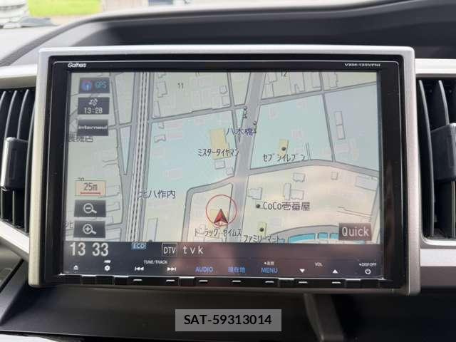 Honda e 2014-02 8647346-17