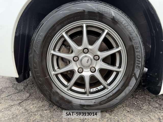 Honda e 2014-02 8647346-5