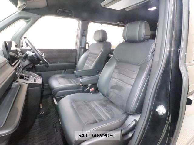 Honda e 2023-09 8647736-4