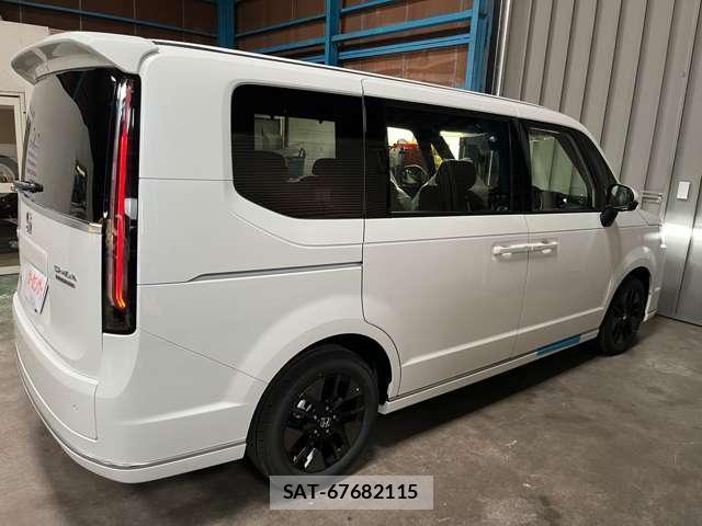 Honda e 2026-08 8648562-13