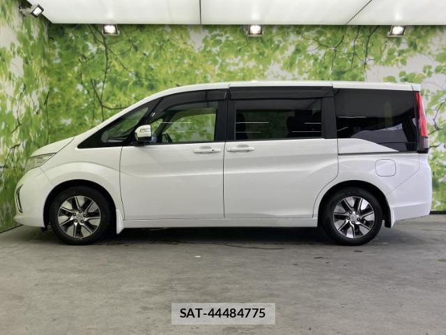 Honda e 2016-02 8648615-1