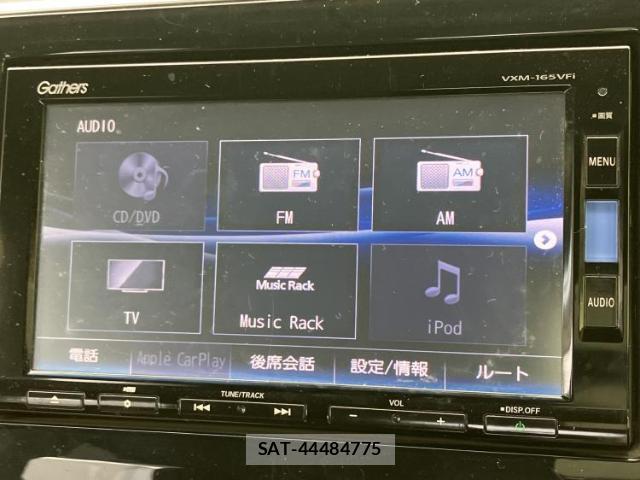 Honda e 2016-02 8648615-10