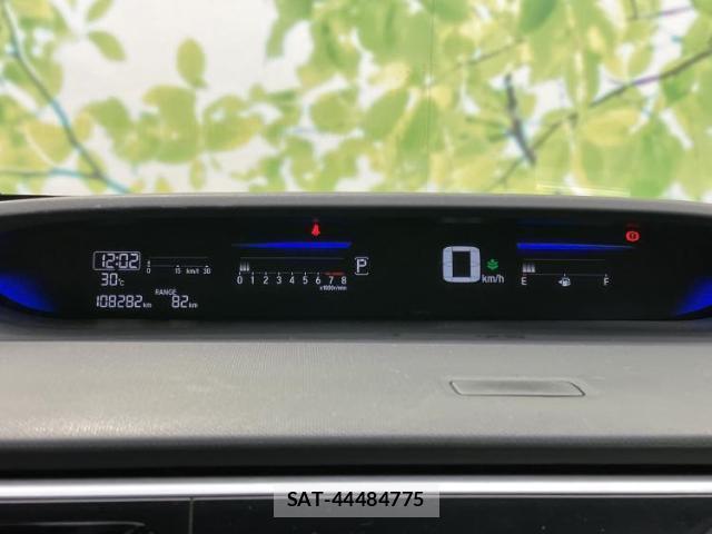 Honda e 2016-02 8648615-14