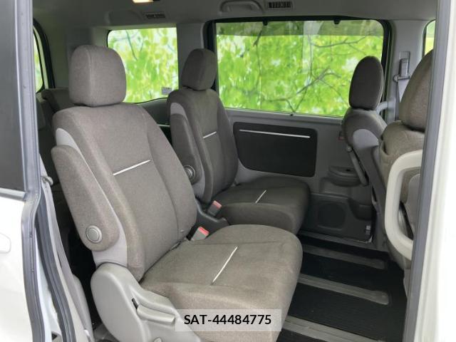 Honda e 2016-02 8648615-4