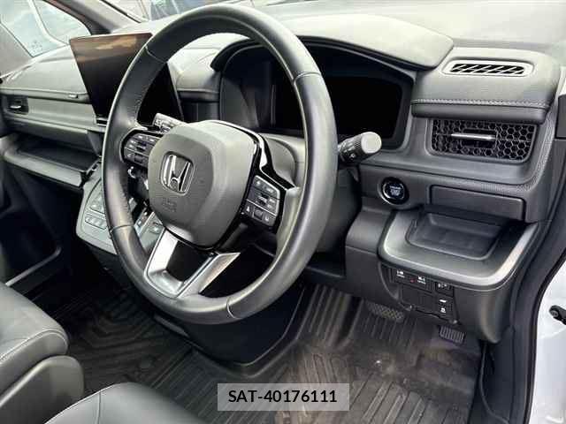 Honda e 2023-03 8648967-2