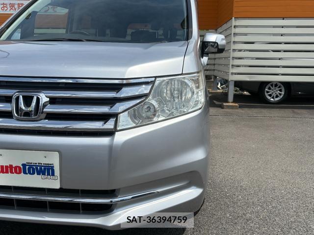 Honda e 2014-05 8649752-15