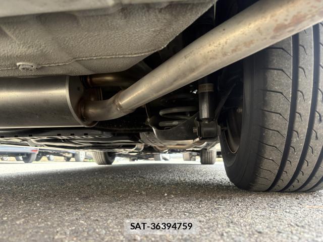 Honda e 2014-05 8649752-9