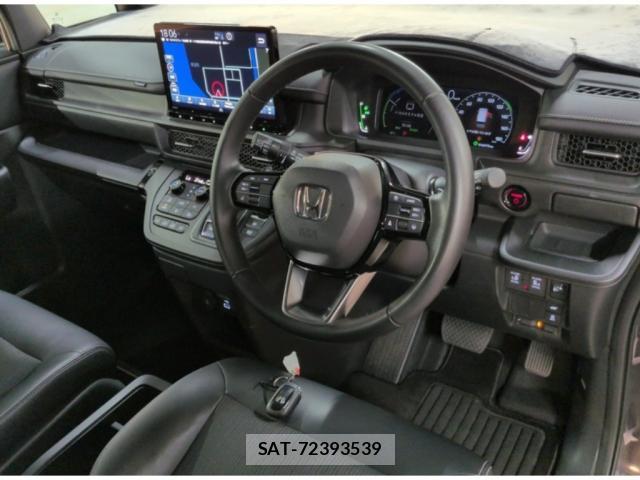 Honda e 2024-05 8650285-2