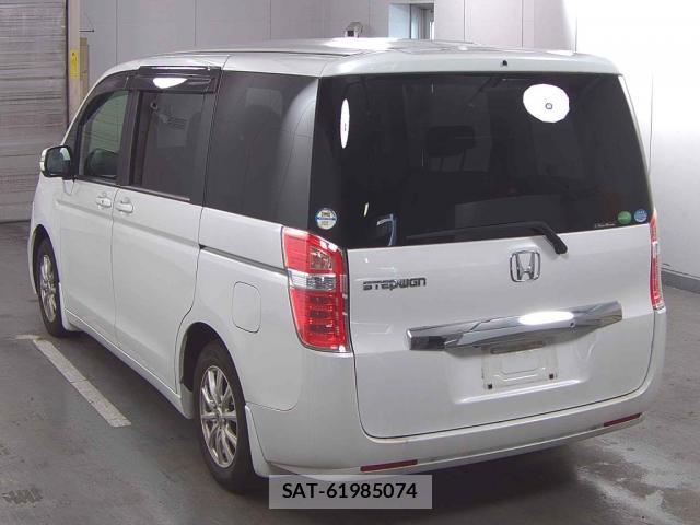 Honda e 2014-11 8650356-1