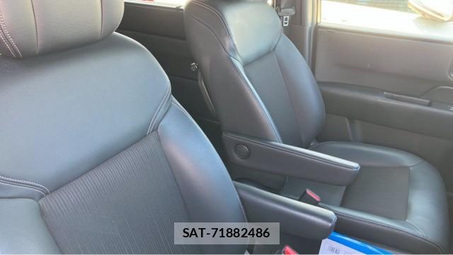Honda e 2023-12 8651289-5