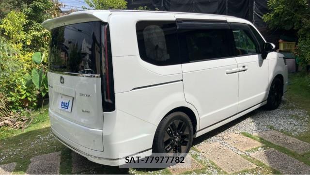 Honda e 2023-09 8651373-12