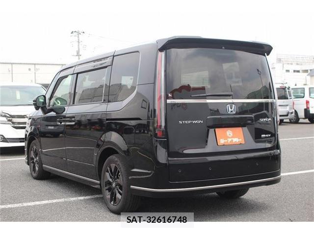 Honda e 2022-11 8651963-11