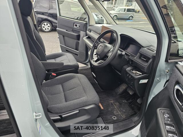 Honda e 2024-10 8652052-4