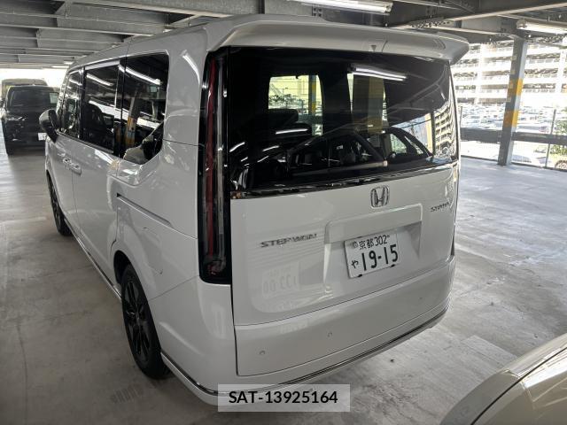 Honda e 2026-08 8653210-1