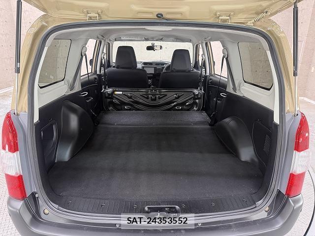 Toyota SUCCEED 2018-07 8647737-10