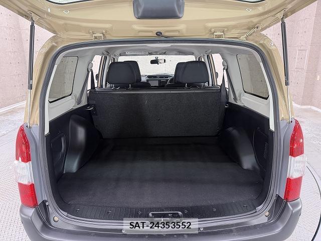 Toyota SUCCEED 2018-07 8647737-9