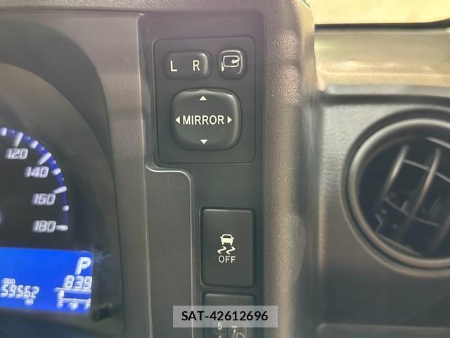 Toyota SUCCEED 2019-06 8653916-5