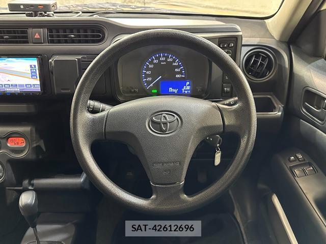 Toyota SUCCEED 2019-06 8653916-7