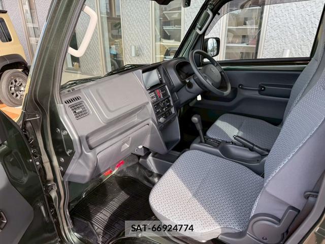 Suzuki SUPER CARRY 2024-04 8649381-13
