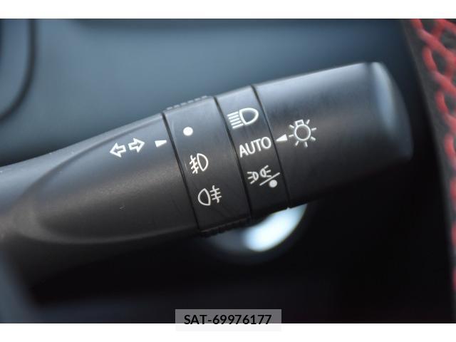 Suzuki SWIFT 2023-01 8647449-16