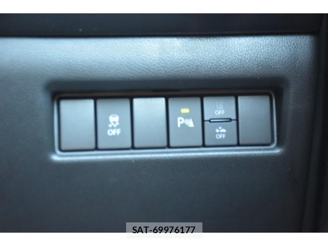 Suzuki SWIFT 2023-01 8647449-18