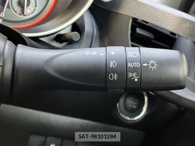 Suzuki SWIFT 2023-08 8653697-15