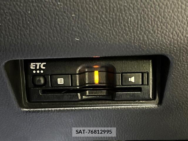Suzuki SWIFT 2022-07 8648575-6