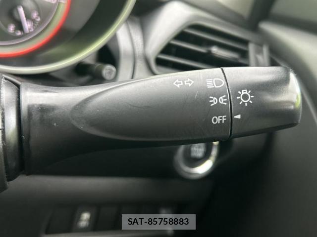 Suzuki SWIFT 2019-04 8650803-14