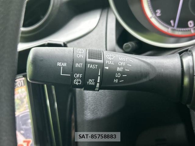 Suzuki SWIFT 2019-04 8650803-15