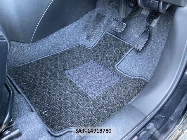 Suzuki SWIFT 2017-07 8652907-13