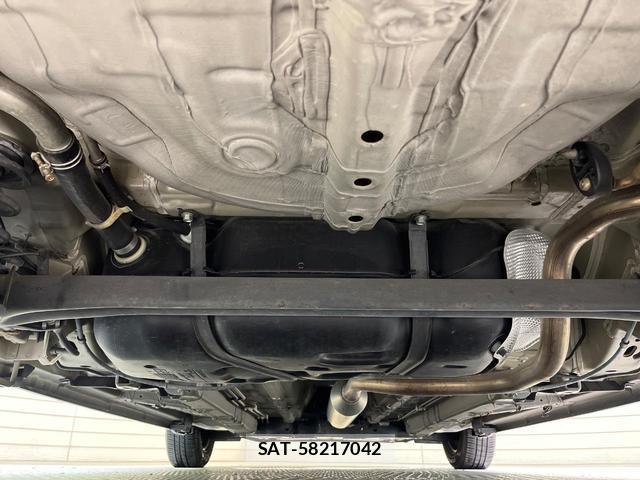 Suzuki SWIFT 2016-04 8652992-18