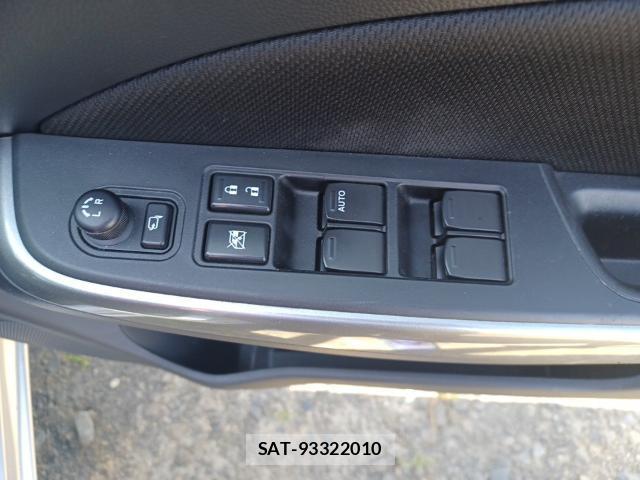 Suzuki SWIFT 2019-08 8653426-13