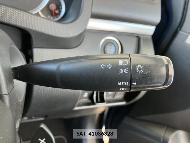 Suzuki SWIFT 2015-10 8653731-12