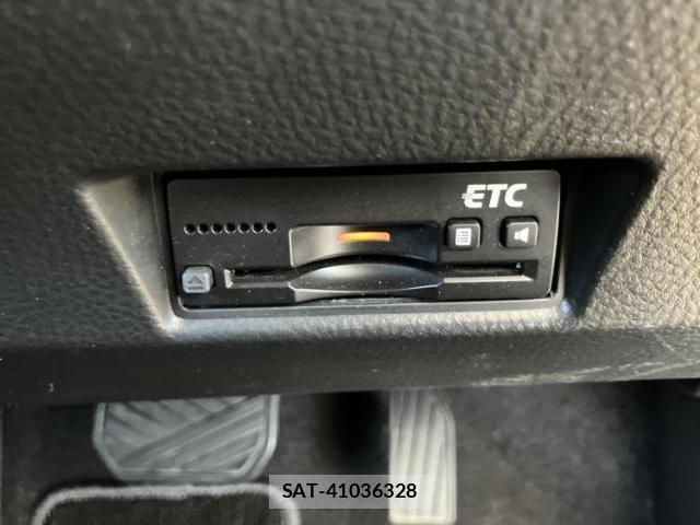Suzuki SWIFT 2015-10 8653731-15