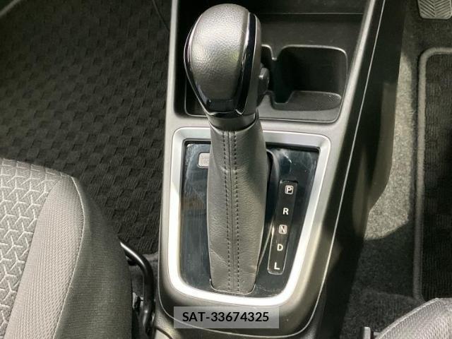 Suzuki SWIFT 2019-12 8653828-17