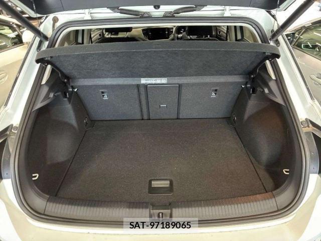 VolksWagen T-ROC 2022-01 8649004-7