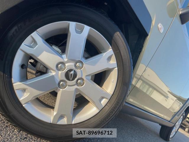 Daihatsu TAFT 2022-03 8646712-13