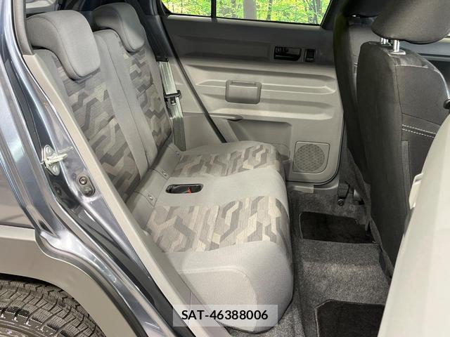 Daihatsu TAFT 2023-12 8646768-9