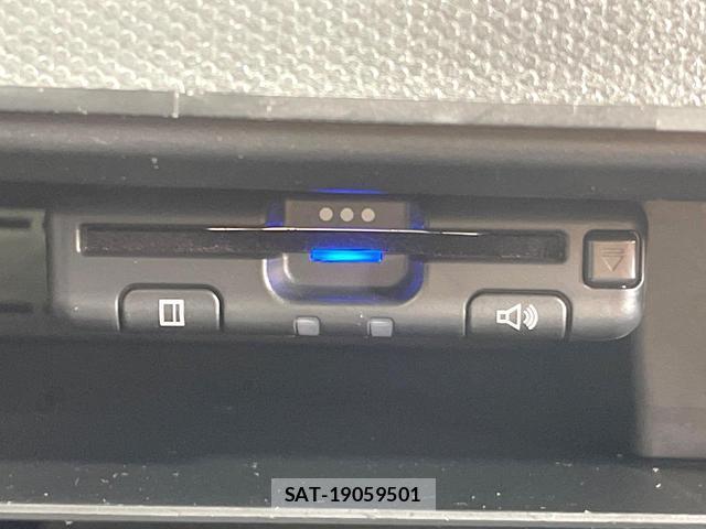 Daihatsu TAFT 2021-11 8652582-6