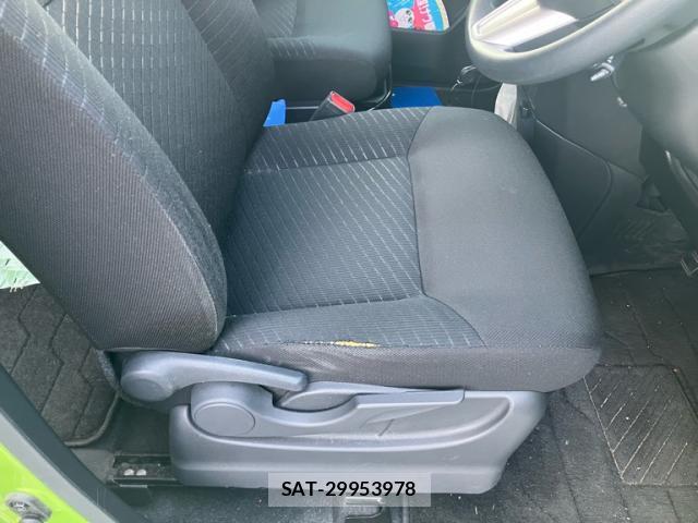 Toyota TANK 2018-09 8648713-10