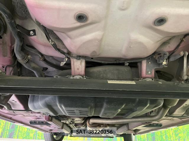Daihatsu TANTO 2014-03 8646718-19