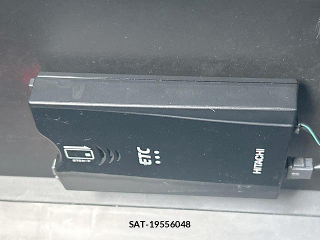 Daihatsu TANTO 2022-01 8647866-7