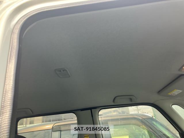 Daihatsu TANTO 2008-09 8647960-10