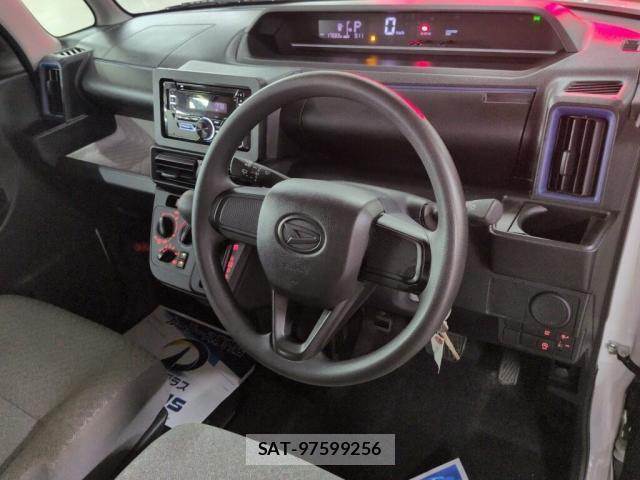 Daihatsu TANTO 2022-05 8648076-2